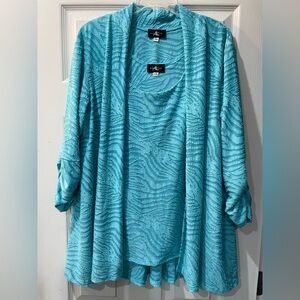 Andria Lieu XXL Women's Blue Jacket & Top